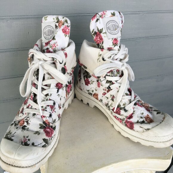 Palladium Floral Canvas Boots - Picture 2 of 9
